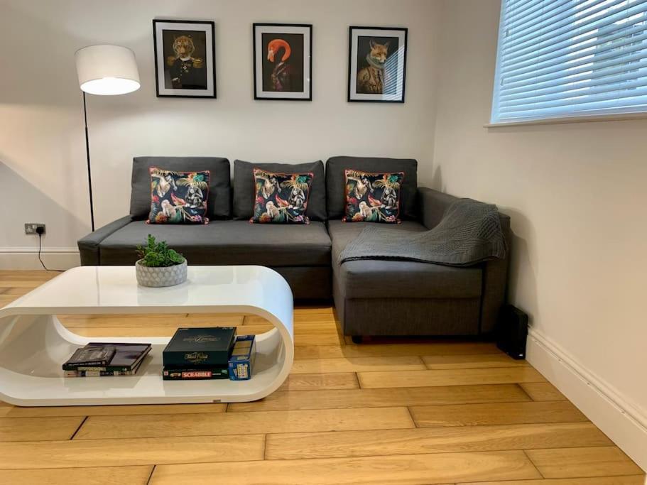 Modern, Period Property With Parking - Located Near Uni, Hospital & Town Centre Ридинг Экстерьер фото